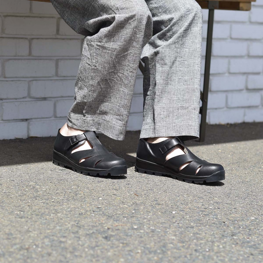 グルカサンダル。夏でも革靴を落とし込みたい皆様に | 1989 Men's Blog