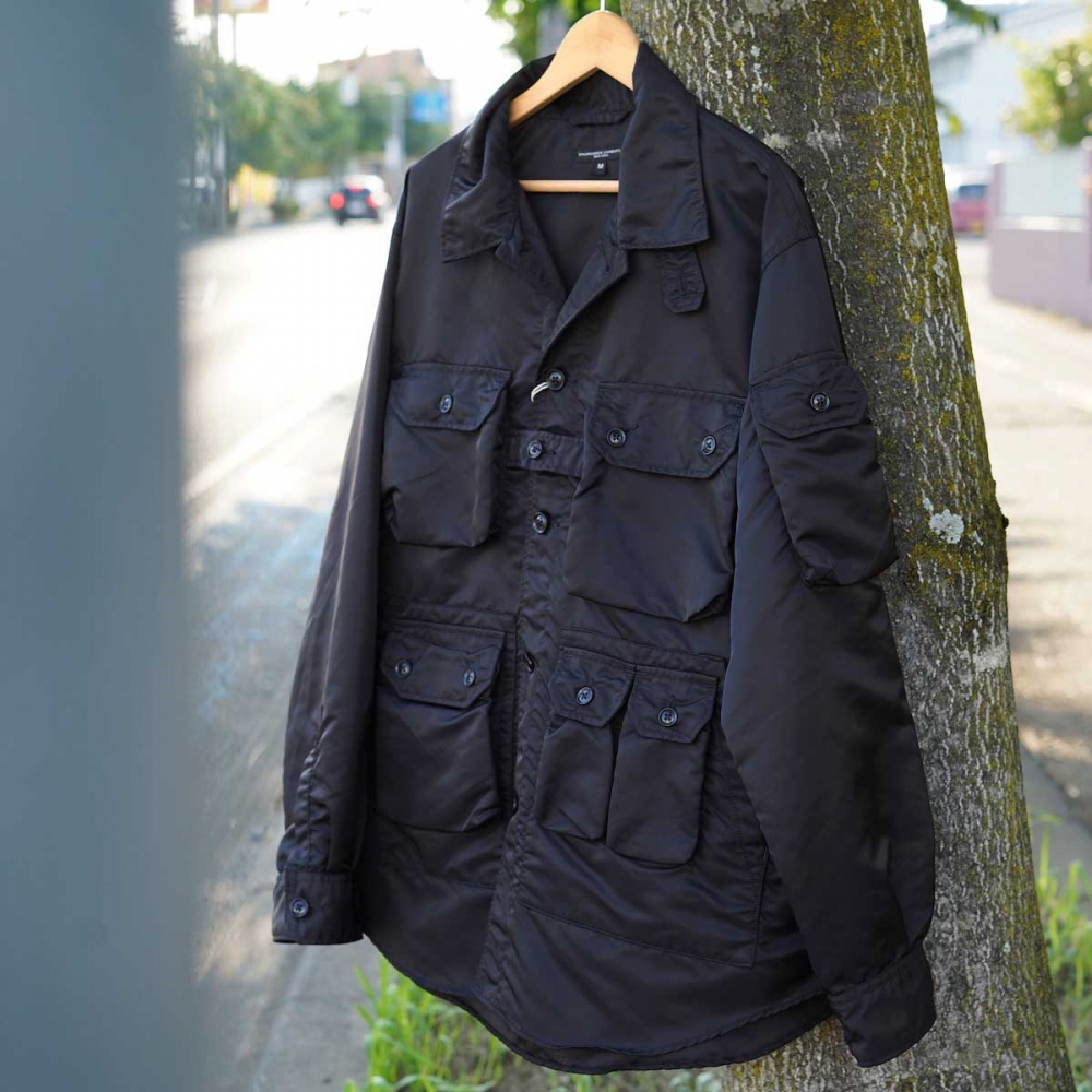 ポケット10個完備。Engineered Garmentsのシャツジャケット ポケット10個完備。Engineered Garmentsのシャツジャケット