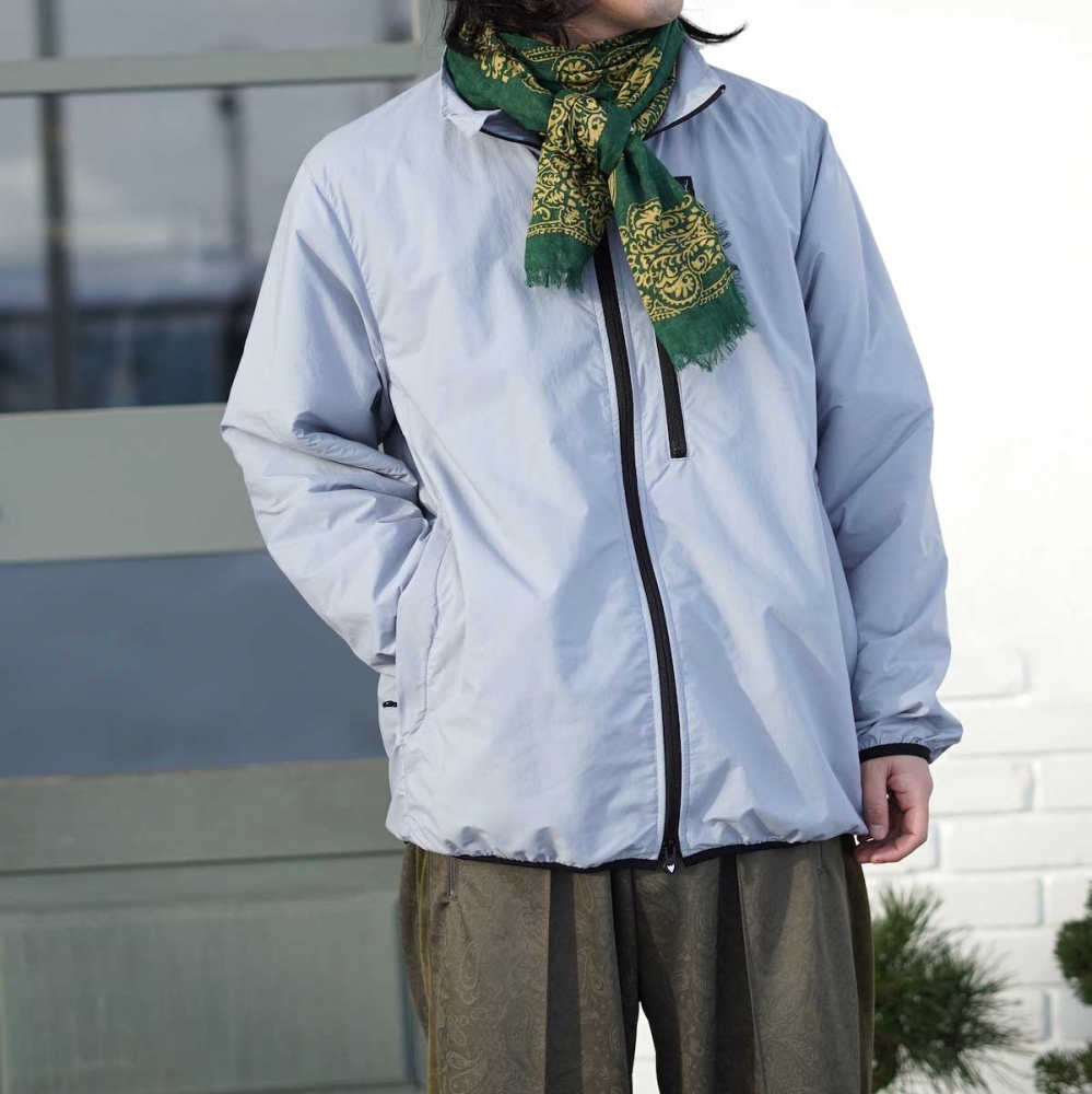 淡いSaxカラーが目を惹くSouth2West8のパッカブルジャケット。 | 1989