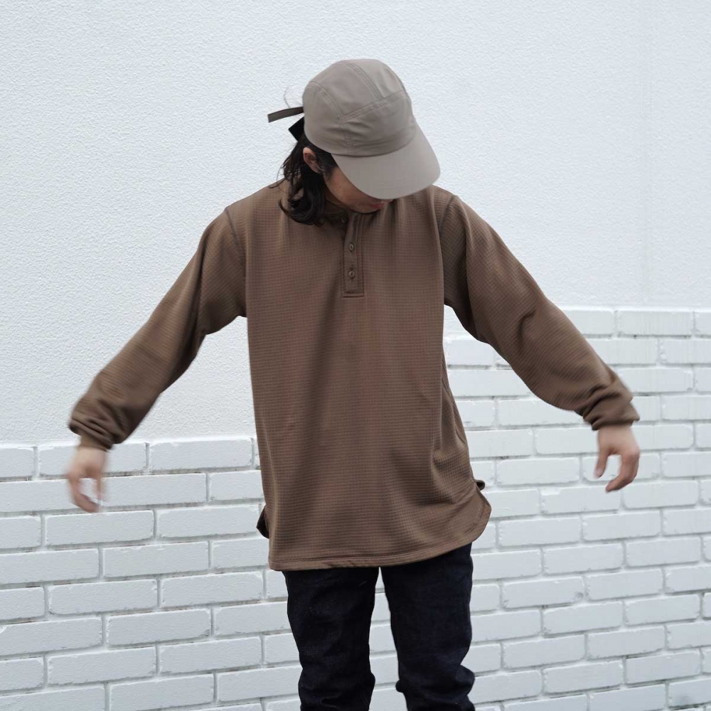 HENLEY NECK TEE POLY FLEECE　POLARTEC® HENLEY NECK TEE POLY FLEECE POLARTEC®