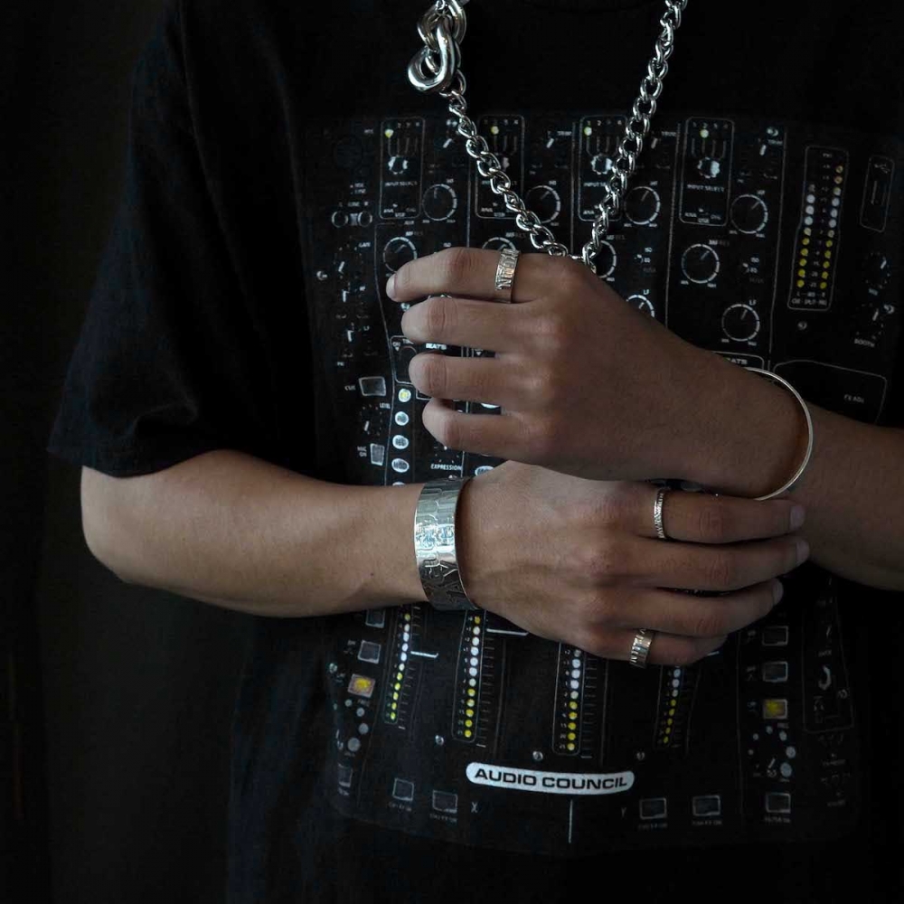 23AWのスタートはアクセサリーから。 / TAKAHIRO MIYASHITA The