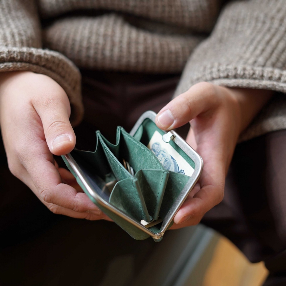 ガマ口のデザインに惹かれます・・。Hender Scheme 3d purse ガマ口のデザインに惹かれます・・。Hender Scheme 3d purse