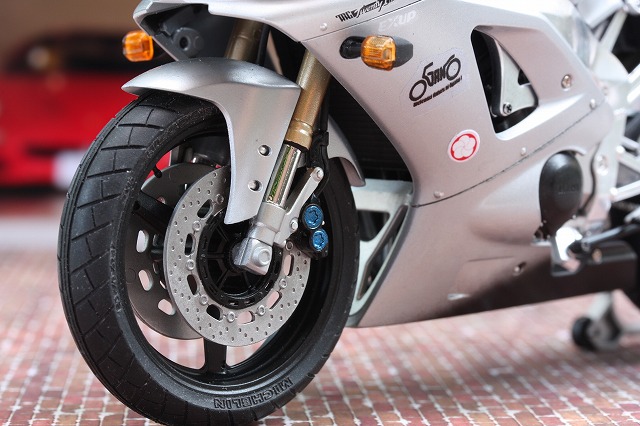 ヤマハ YZF-R1 タイラレーシング(タミヤ 1/12)
