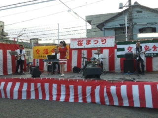 120407_173224_ed.jpg
