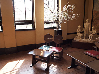 自由学園明日館のホール