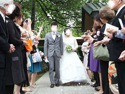 自由学園明日館ウェディング当日 フラワーシャワーセレモニー