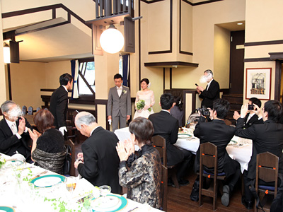 自由学園明日館ウェディング 披露宴 入場