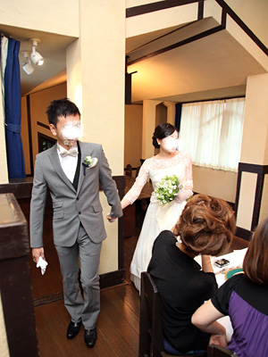 自由学園明日館ウェディング 披露宴 入場