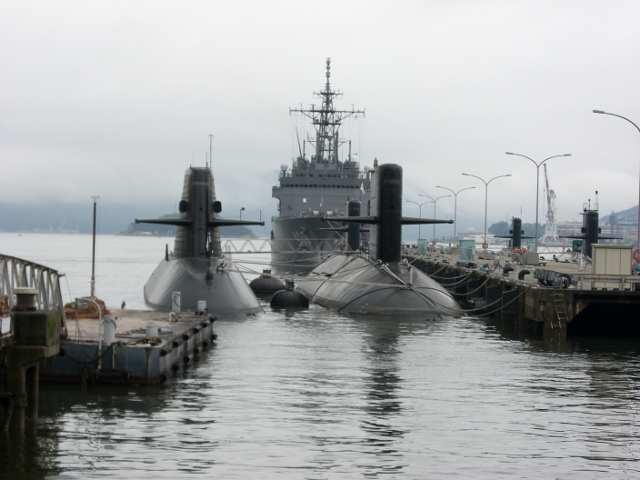 呉 潜水艦 03