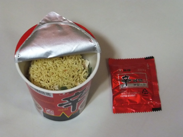辛ラーメン 02