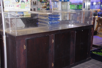 お取引中！！ アクリル水槽 1800×600×450 大型水槽アロワナ古代魚大型