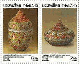 ベンジャロン焼(Bencharong) とライナムトン焼(Lai Nam Thong)