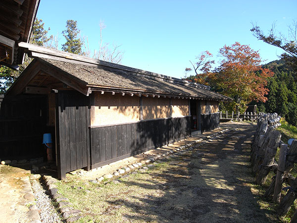 足助城