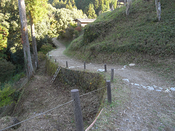 足助城