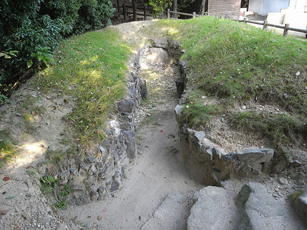 岩崎城