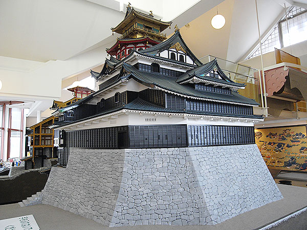 楽天市場】【日本製】建築1/150 安土城 天守閣【ウッディジョー