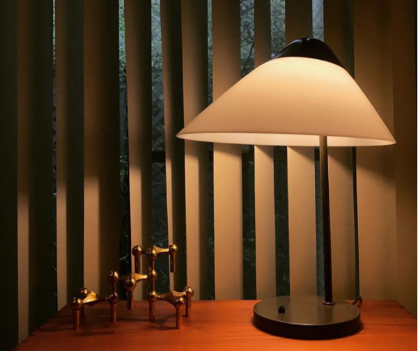 入荷】Hans J. Wegner / デスクランプ“Opala” / Louis Poulsen
