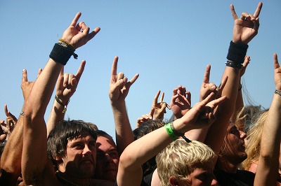 horns up!
