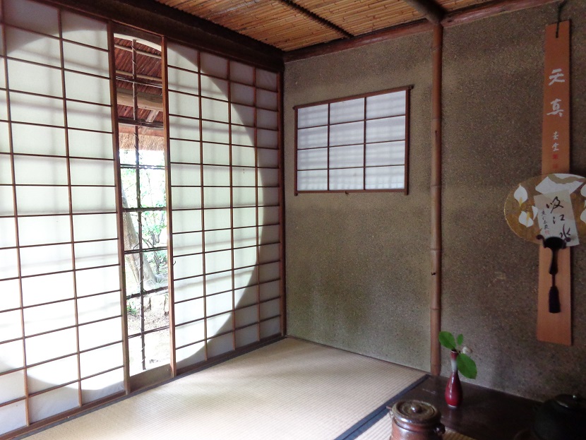 088 「遺芳庵」でお茶を点ててみる | お茶を楽しむ生活 088 「遺芳庵」でお茶を点ててみる | お茶を楽しむ生活