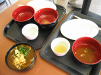 平らげた丼