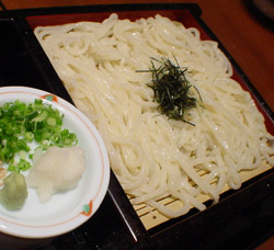 うどん棒の細切りざるうどん