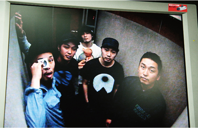 02.jpg