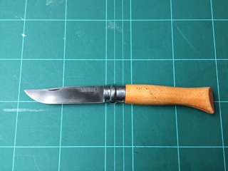 OPINEL(オピネル) No;09【オリーブオイル漬け・黒錆加工済み】