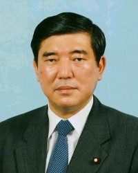 石破茂防衛大臣
