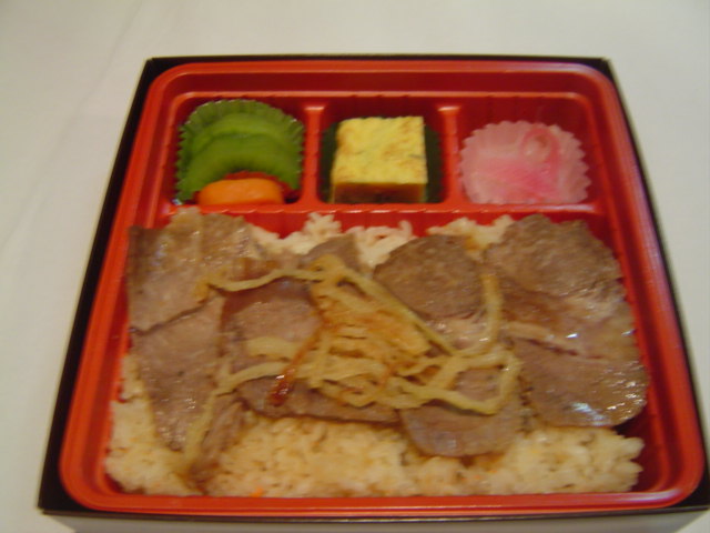 駅弁札幌北の黒牛弁当2
