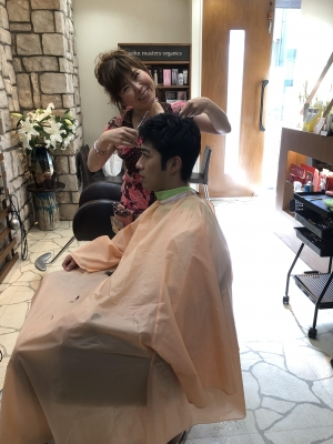 龍之介トレーナーご来店 天王寺区 真法院の美容室cheersの今日も一日絶好調