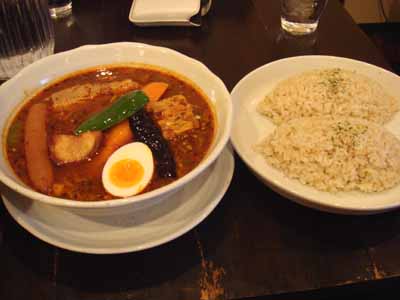 曼荼羅 ポークとごはん大盛り