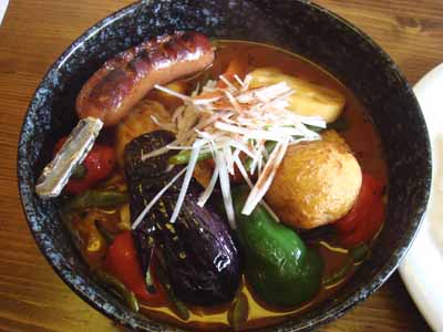 MARUHUKU スタミナこがしバジル角煮 責任もてない激辛 +ウインナー、ハバネロ2個トッピング