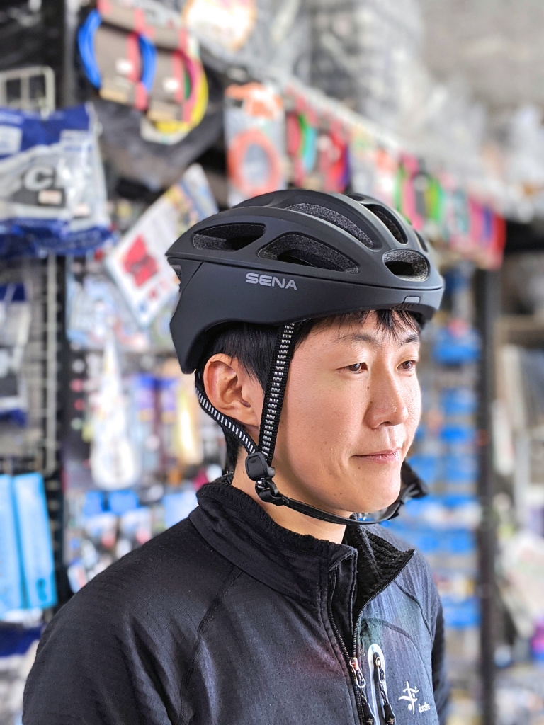 ちいさな自転車家　栄店　ヘルメット　ガジェット　SENA　R1