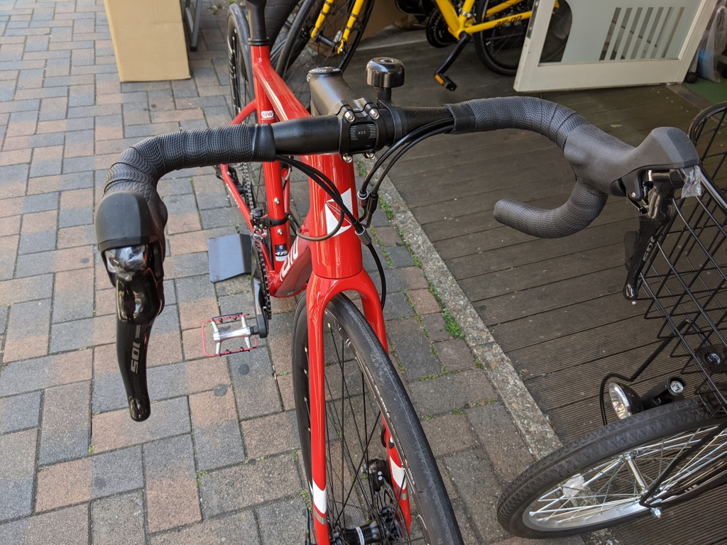 ちいさな自転車家　NESTO　ALTERNA　DISC　ロードバイク