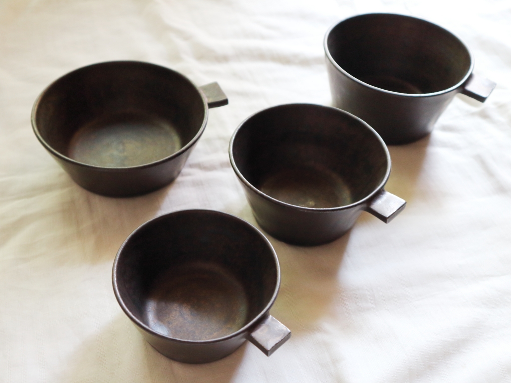戸塚佳奈　ボウル小　浅鉢 形・用途で探す :: 鉢 ボウル 深皿 :: 【Sold out】戸塚佳奈｜黒