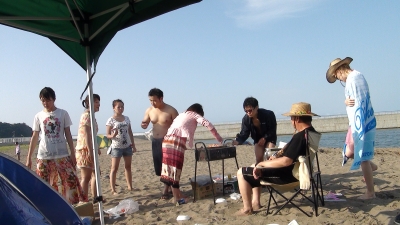 砂浜で