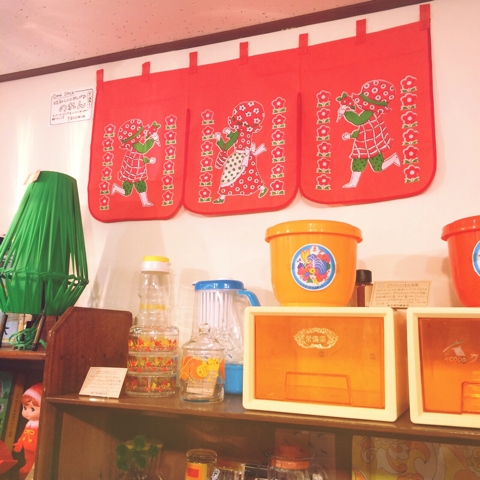 昭和レトロポップなのれん♪ | 文京区湯島 王冠印雑貨店のブログ
