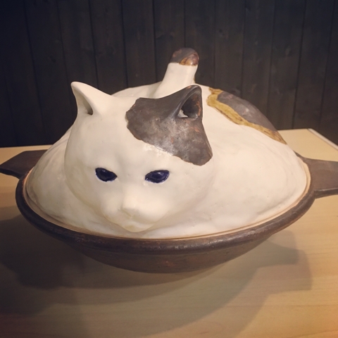猫鍋 白亜器