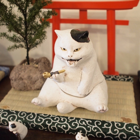 白亜器・猫香炉の再販について | 文京区湯島 王冠印雑貨店のブログ