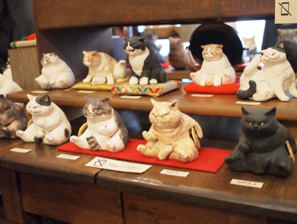 白亜器 にゃ体盛り皿 白亜器 にゃ体盛り皿 白亜器 猫徳利 茶白(大) ・ 猫口[にょ