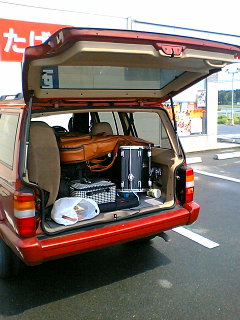 機材車?