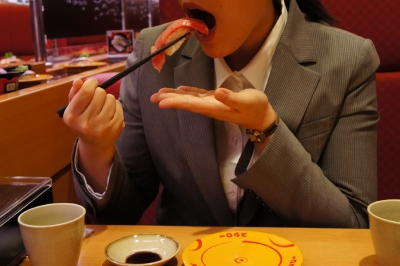 食べる