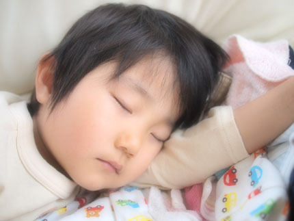 寝る子は育つ!