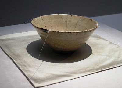 図録「井戸茶碗 - 戦国武将が憧れたうつわ」2013年 根津美術館 図録「井戸茶碗 - 戦国武将が憧れたうつわ」2013年 根津美術館
