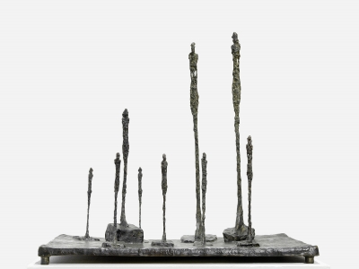 20世紀を代表する彫刻家を見よ！ ジャコメッティ大回顧展が今夏