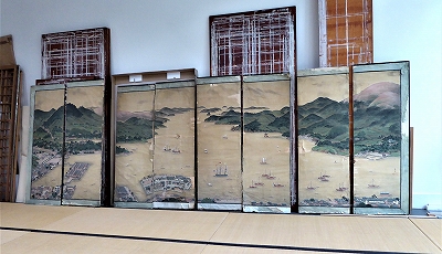 シーボルトの眼」川原慶賀の現存する唯一の屏風がライデン国立