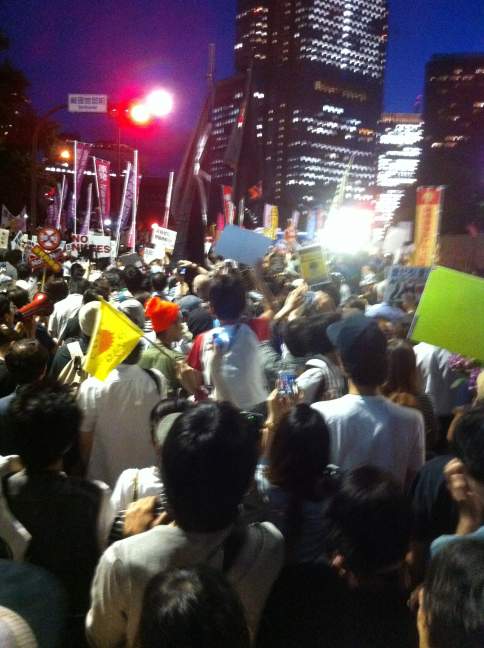 官邸前デモ 20120629
