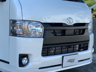 ハイエース6型フロントグリルガーニッシュ販売開始 | カズ