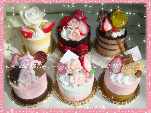 ハンドメイド 薔薇と苺の丸ケーキ6個 フェルト v snowのアトリエ
