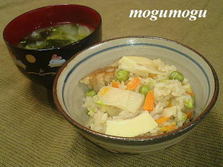 筍とえんどう豆の炊き込みご飯